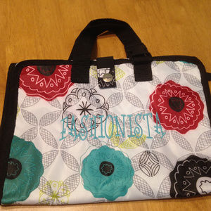 Thirty One Make-Up Bag